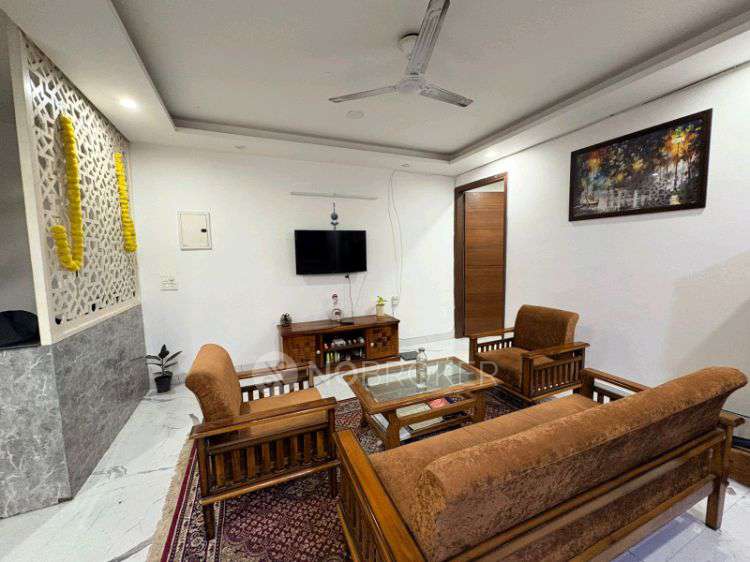 Single Room for Female In 2 BHK  In Freedom Fighters Enclave In Sainik Farm