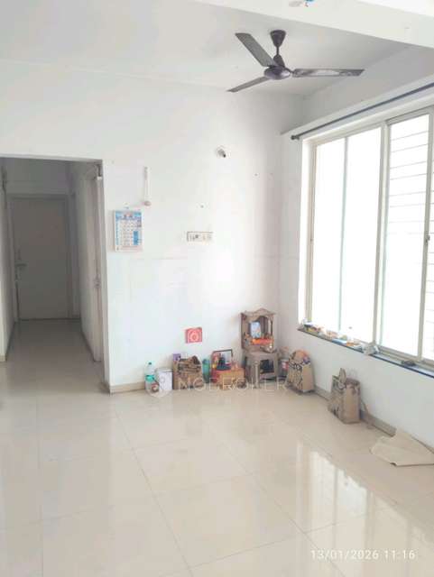 Single Room for Female In 3 BHK  In Venkatesh Park Apartment  In Pashan