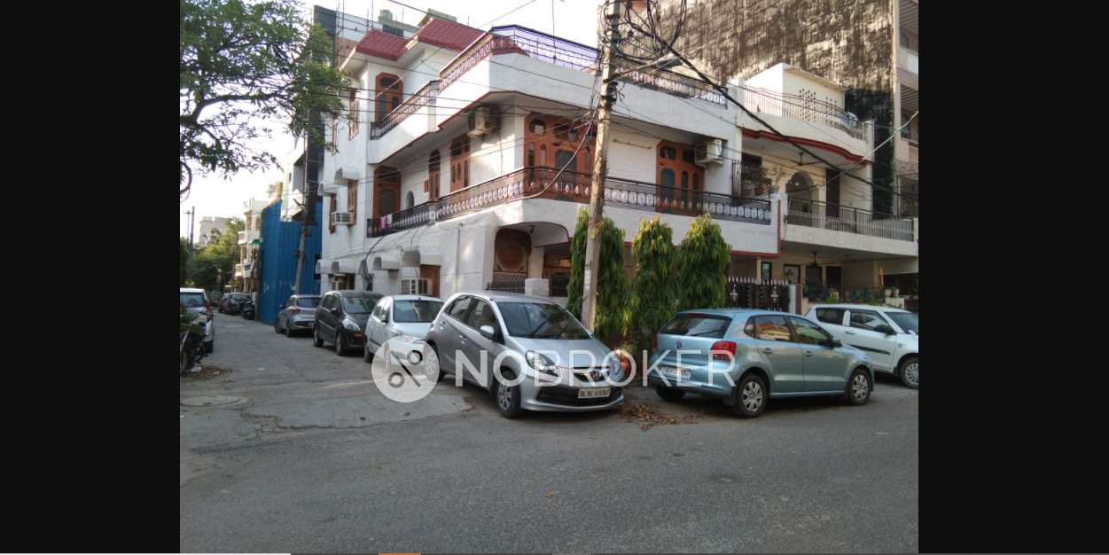 1 RK House for Rent  In Pitampura
