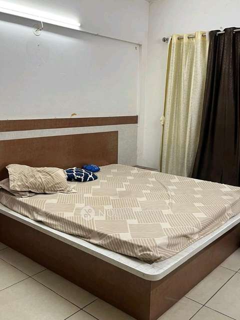 Single Room for Male In 3 BHK  In Kolte Patil 24k Glitterati 2 In Pimple Nilakh