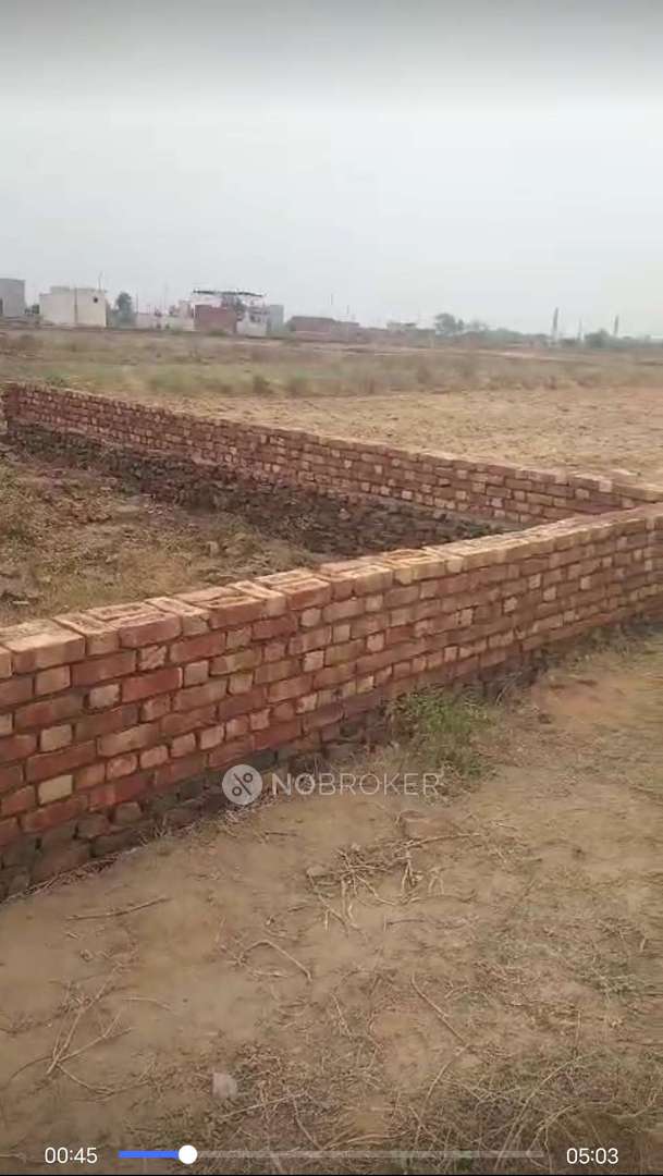 Plot For Sale  In Sector 11