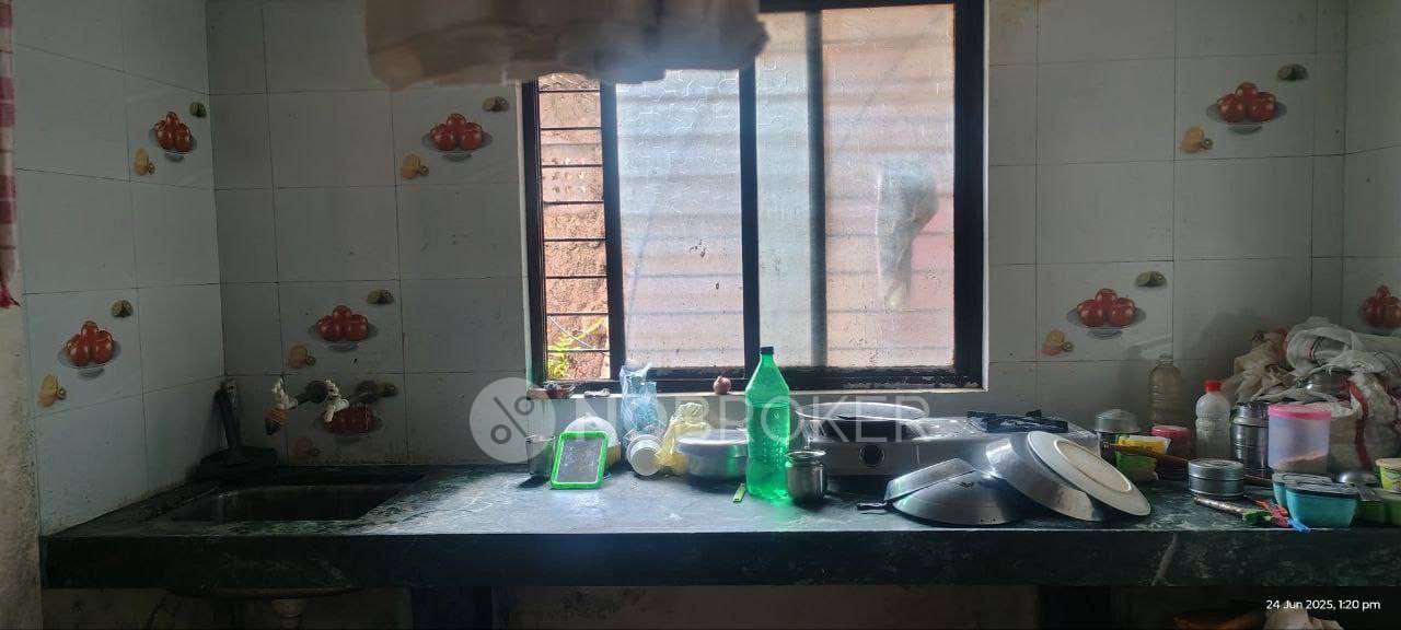 Shared Room for Male In 2 BHK  In Dattawadi