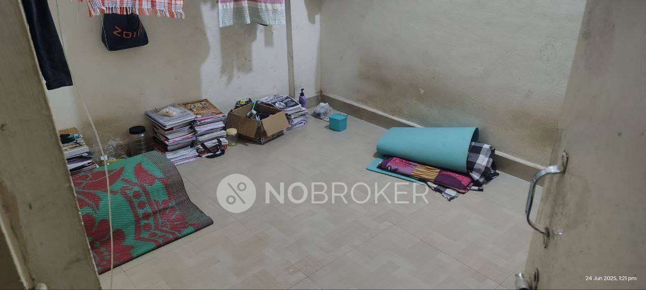 Shared Room for Male In 2 BHK  In Dattawadi