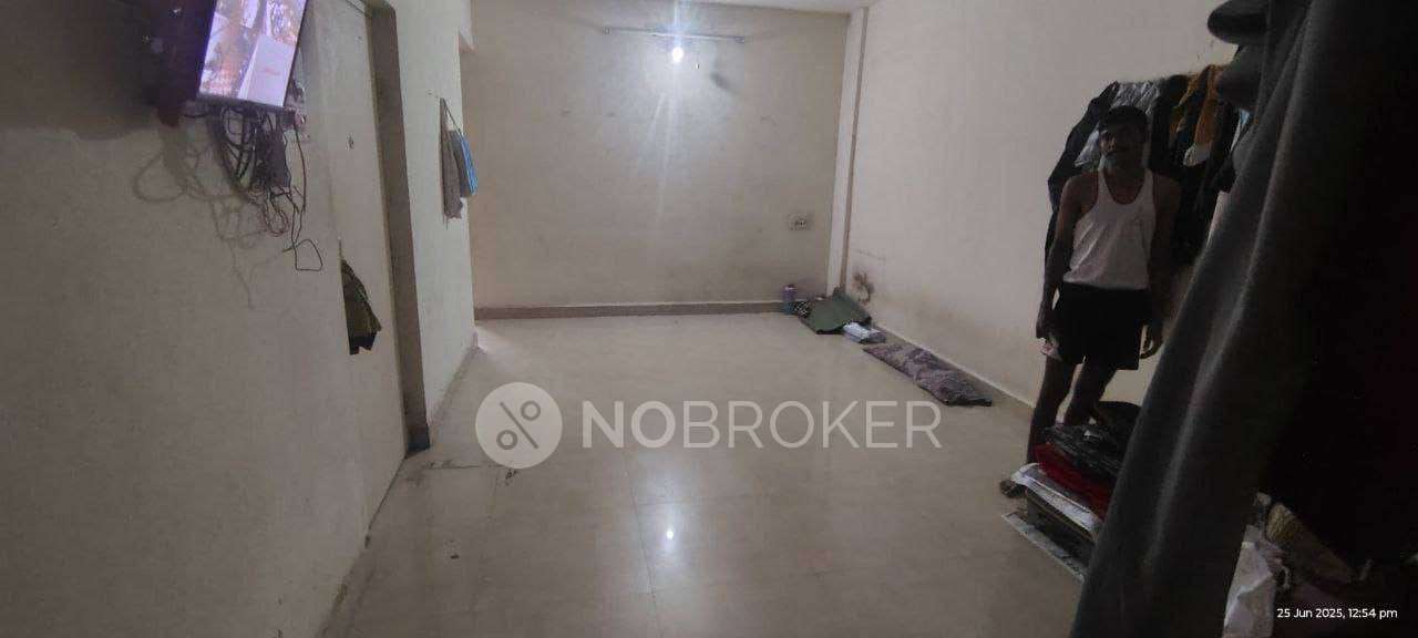 Shared Room for Male In 2 BHK  In Dattawadi
