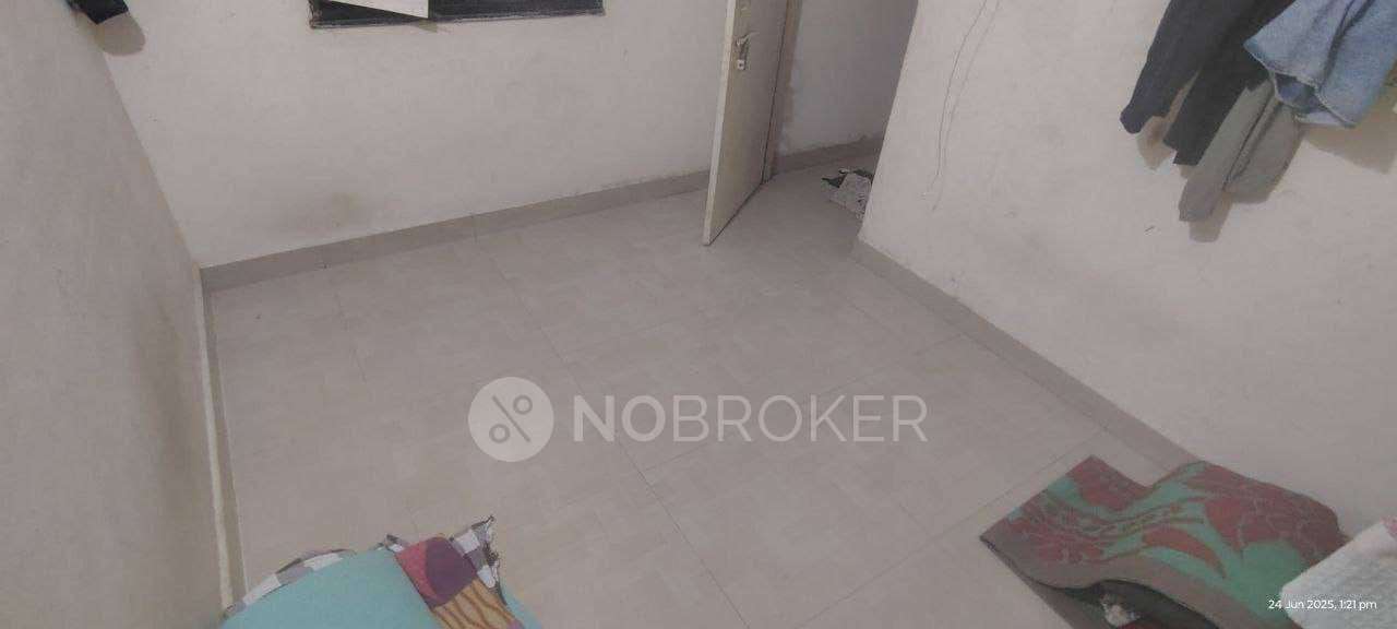 Shared Room for Male In 2 BHK  In Dattawadi