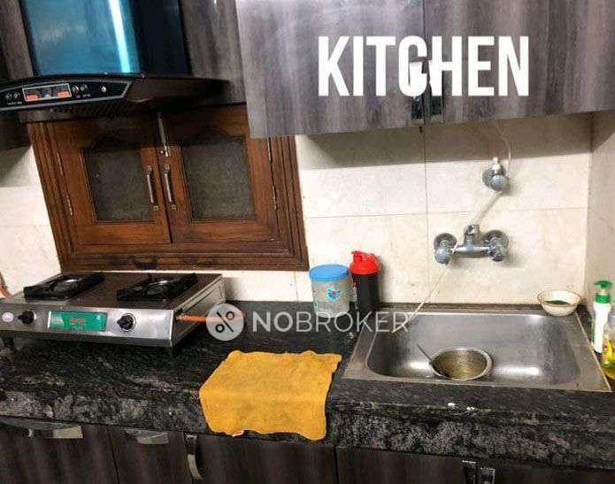 2 BHK Flat In Royal White House Apartment For Sale  In Vasant Kunj