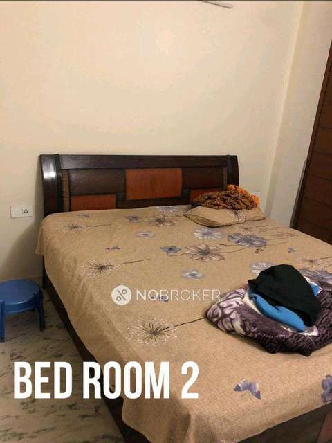 2 BHK Flat In Royal White House Apartment For Sale  In Vasant Kunj