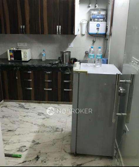 2 BHK Flat In Royal White House Apartment For Sale  In Vasant Kunj