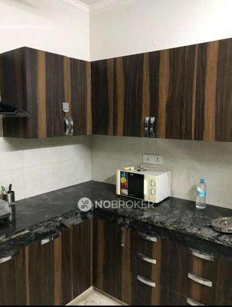 2 BHK Flat In Royal White House Apartment For Sale  In Vasant Kunj