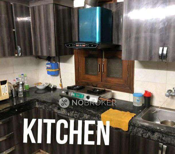 2 BHK Flat In Royal White House Apartment For Sale  In Vasant Kunj