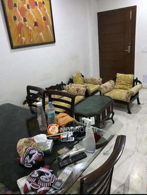 2 BHK Flat In Royal White House Apartment For Sale  In Vasant Kunj