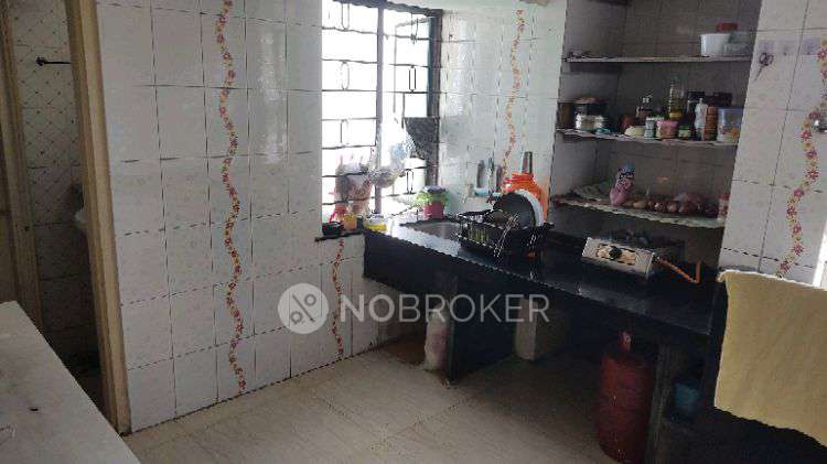 Shared Room for Female In 1 BHK  In Shakuntala Chs In Sadashiv Peth