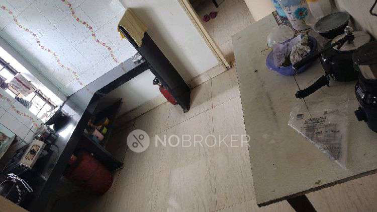 Shared Room for Female In 1 BHK  In Shakuntala Chs In Sadashiv Peth