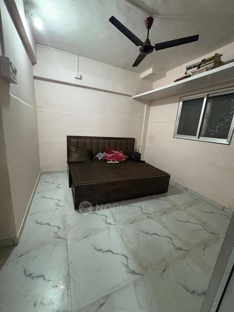 Single Room for Male In 1 BHK  In Kalptaru Building In Ching Chang Chinese Cuisine