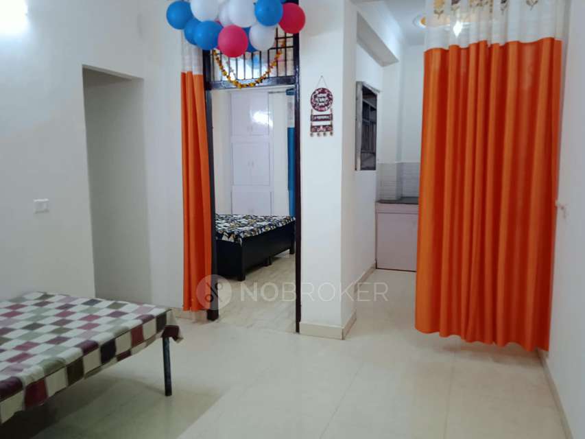 1 BHK Flat In Anant Best Homes, Sector 73 for Rent  In Sector 73