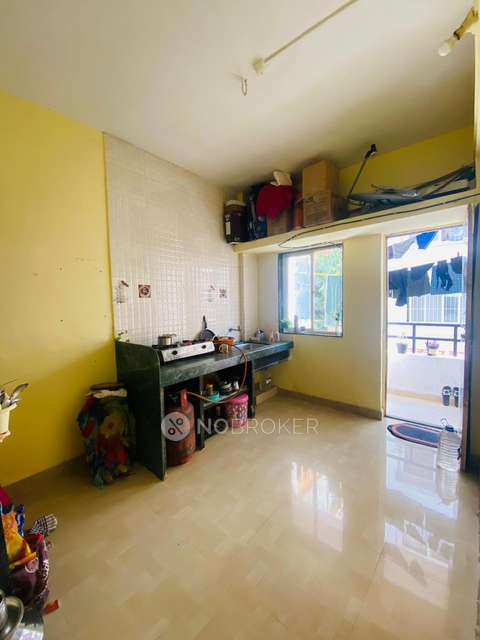 Shared Room for Female In 1 BHK  In Karve Nagar