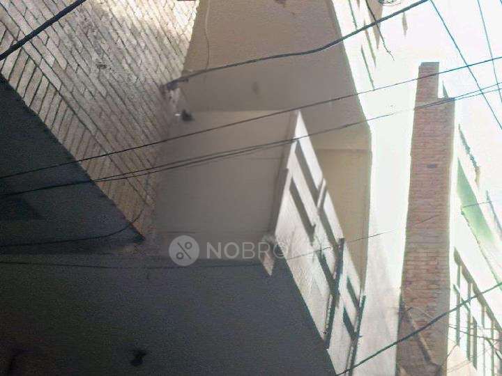 PG for Boys in Sector 15