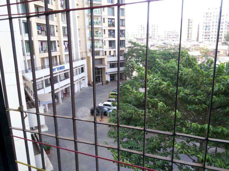 1 RK Flat In Raghukul Chs For Sale  In Dindoshi