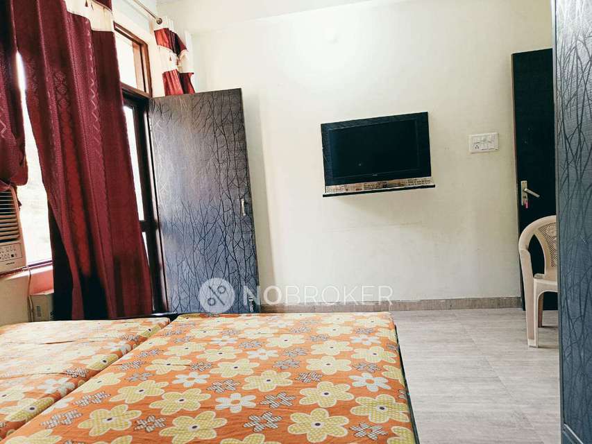 PG for Girls in Sector 69