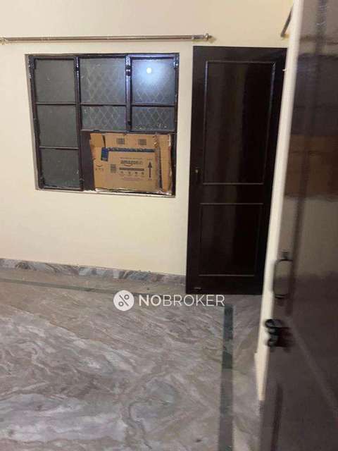 1 BHK Flat In Standalone Building  For Sale  In Janakpuri