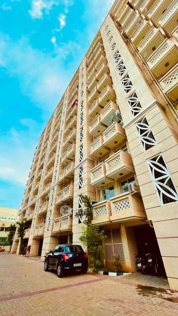 1 RK Flat In Dlf Commanders Court, Egmore, Chennai For Sale  In Egmore, Chennai