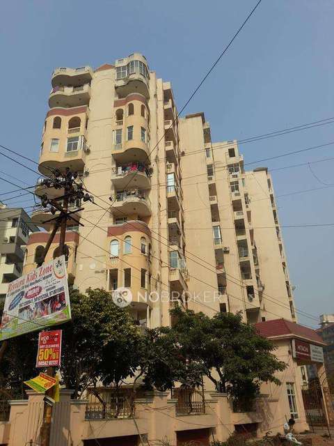 3 BHK Flat In Rishabh Platinum For Sale  In Indirapuram