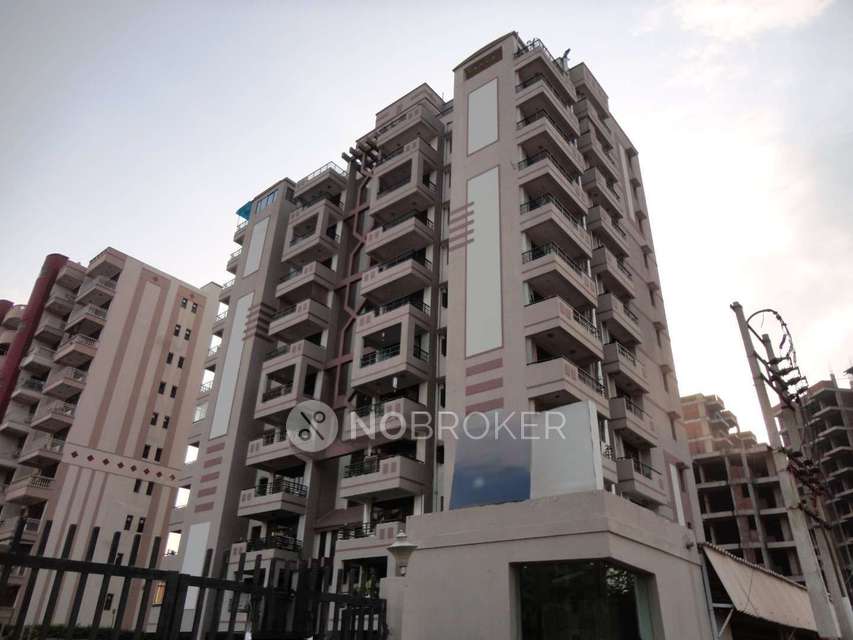 4 BHK Flat In Prithvi Apartments for Rent  In Sector 52