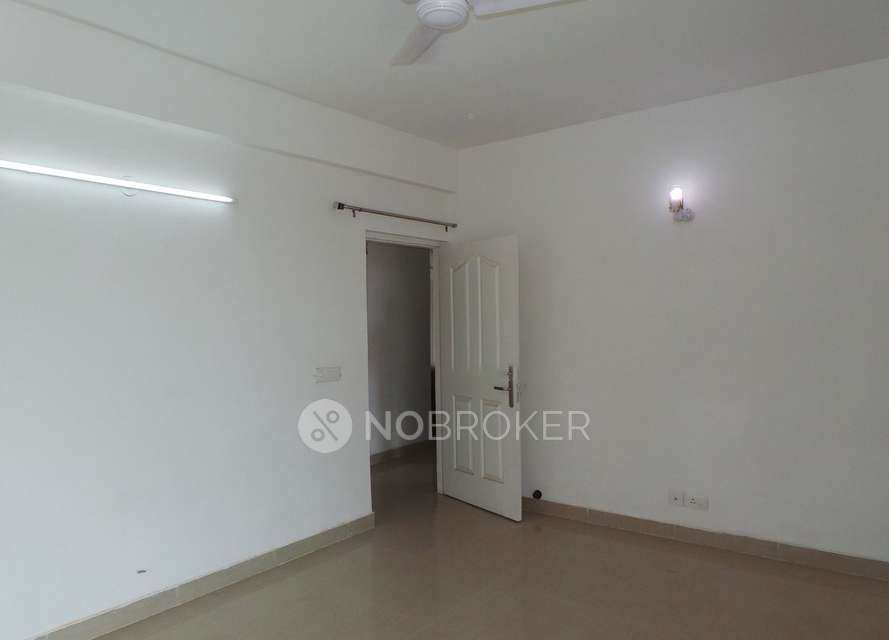 4 BHK Flat In Tulip Ivory, Sector 70 For Sale  In Sector 70