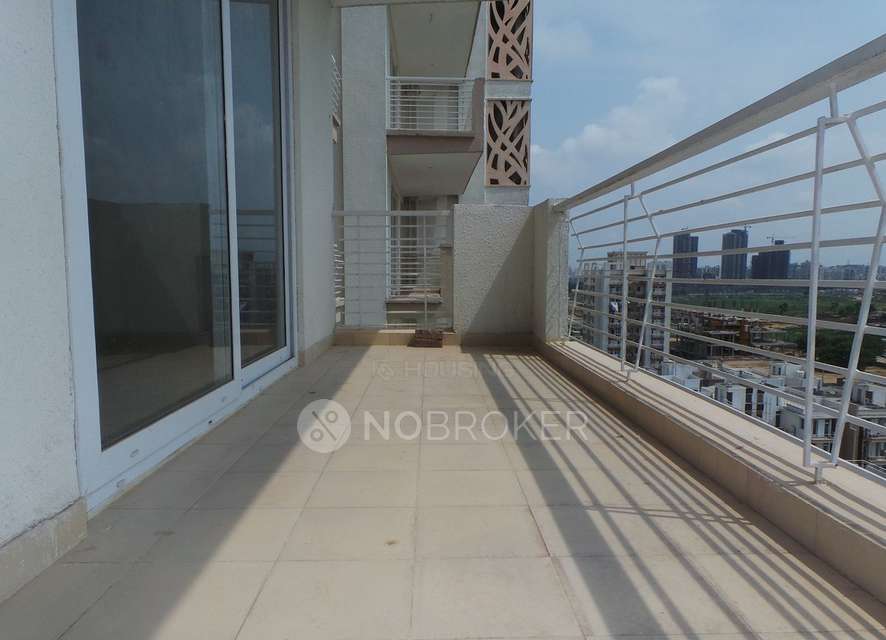 4 BHK Flat In Tulip Ivory, Sector 70 For Sale  In Sector 70