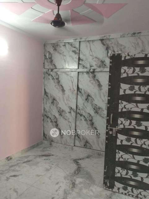 1 BHK Flat For Sale  In Paschim Puri