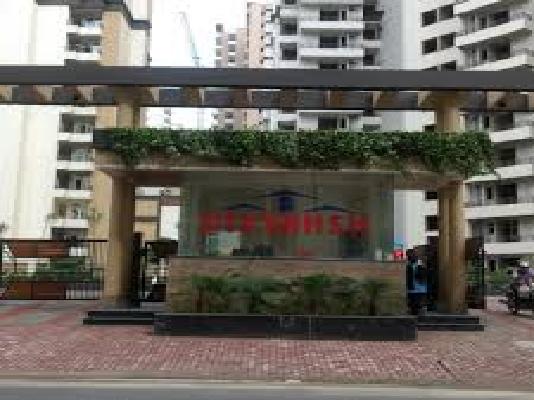 Single Room for Female In 2 BHK  In Divyansh Flora, Sector 16c In Sector 16c