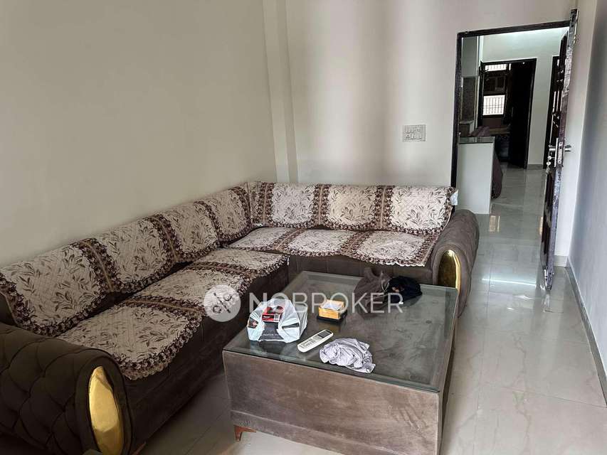 4 BHK Flat In Rohini Sector 22  Near Mahraja Aggresion  College Pocket 6 For Sale  In Rohini