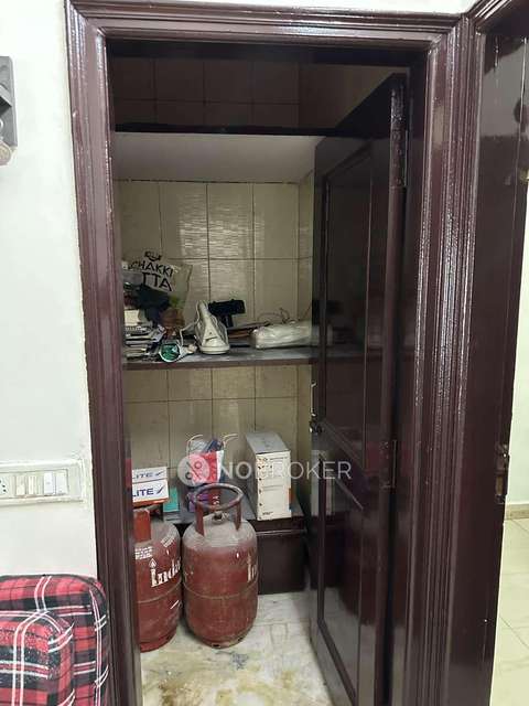 4 BHK Flat In Rohini Sector 22  Near Mahraja Aggresion  College Pocket 6 For Sale  In Rohini