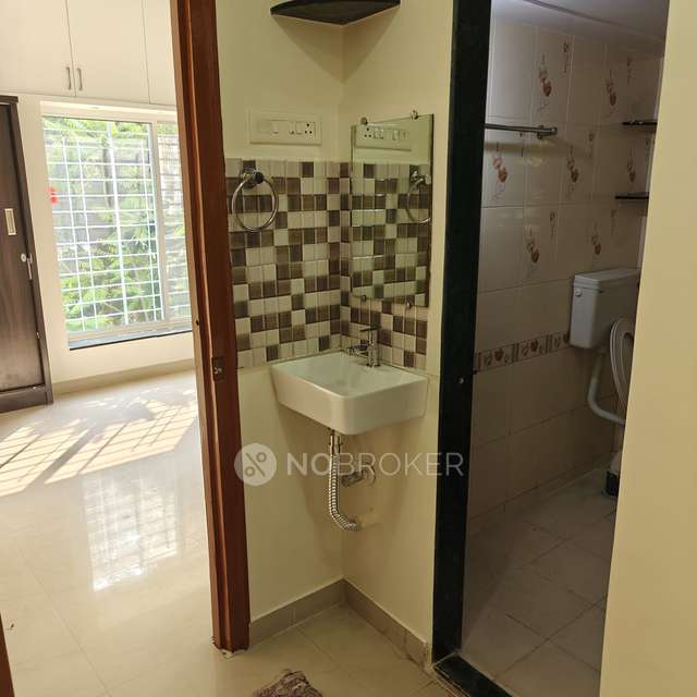 2 BHK Flat In Lake Vintage Apartment, Near Pashan Lake For Sale  In Siddhatek Society