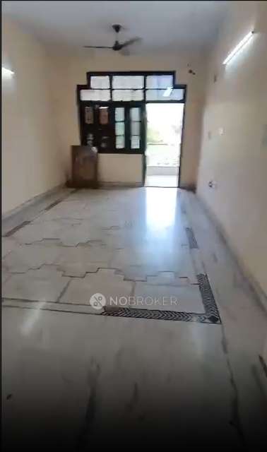 Single Room for Female In 3 BHK  In Gupta Living In Gtb Nagar