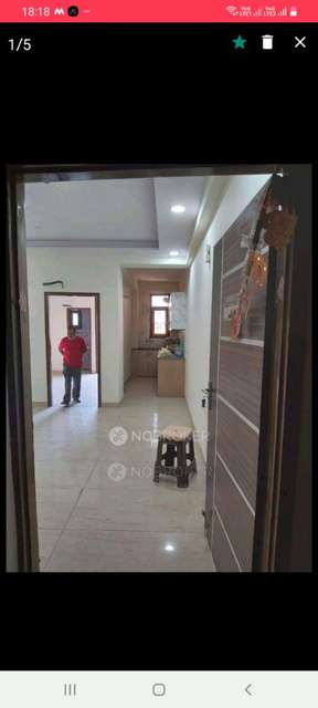 2 BHK Flat In Sector Main Road for Rent  In Sector 4 Police Post
