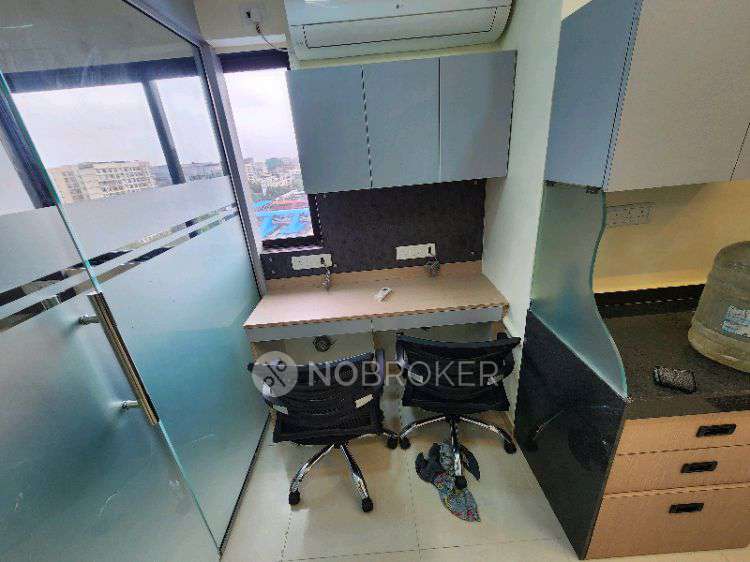 Office Space in Ghatkopar West, Mumbai for Rent 