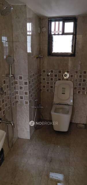 2 BHK Flat In Meenakshi For Sale  In Santacruz East