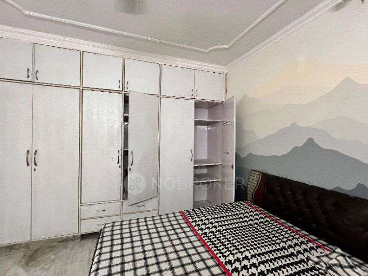 PG for Girls in Lajpat Nagar Ii, Lajpat Nagar