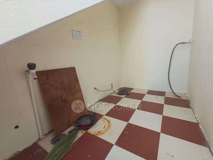 1 BHK Flat In Stand Alone for Rent  In Hanumanthnagar,