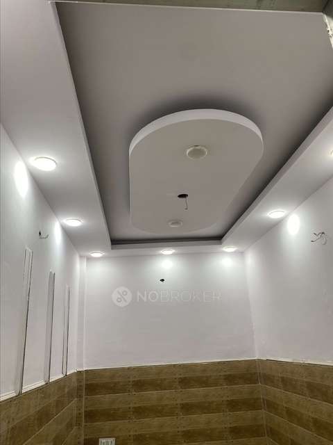 Shop in Fit Anatomy Gym, Delhi for Rent 