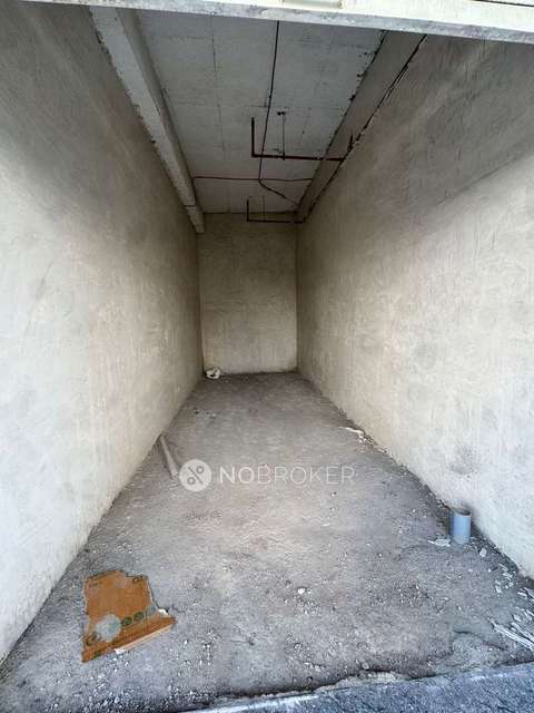 Commercial Property in Sector 41 E Block Park, Noida for Rent 