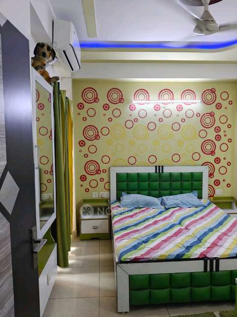 2 BHK Flat In Ajnara Grand Heritage for Rent  In Sector 74