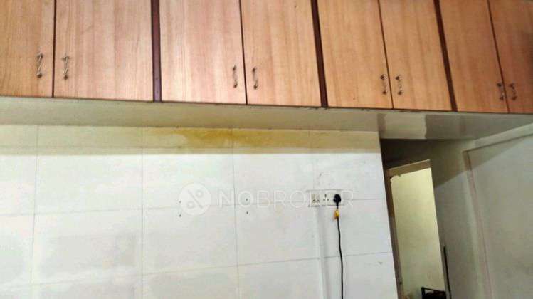 Single Room for Female In 2 BHK  In Sb In Somwar Peth