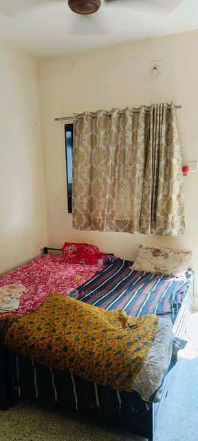 Single Room for Female In 2 BHK  In Sb In Somwar Peth