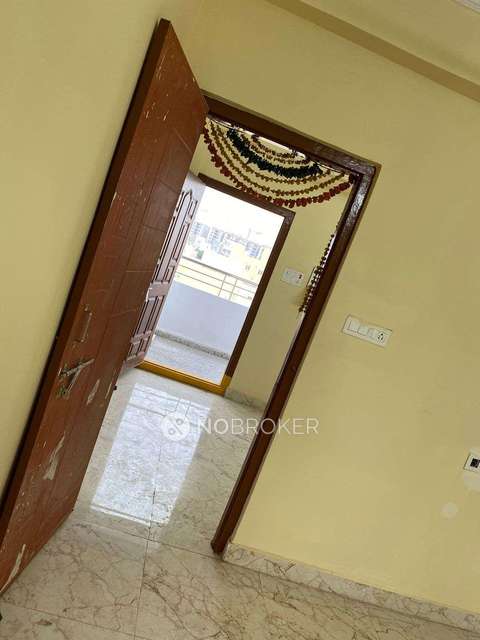 4+ BHK Flat In  G.radha For Sale  In Puppalguda