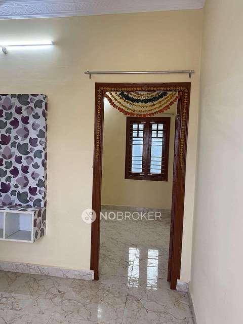 4+ BHK Flat In  G.radha For Sale  In Puppalguda