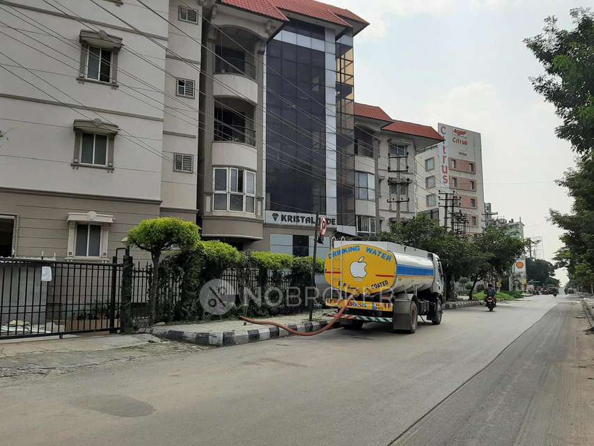 Single Room for Male In 3 BHK  In Kristal Jade In Bellandur