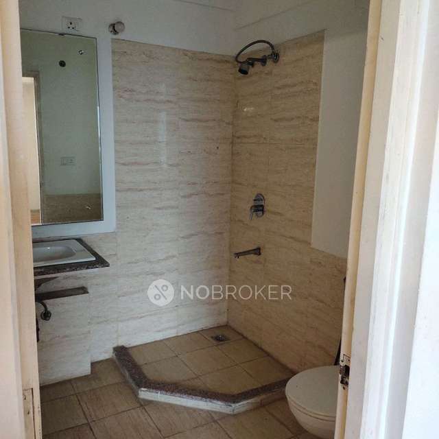 2 BHK Flat In Dlf Capital Greens For Sale  In Moti Nagar