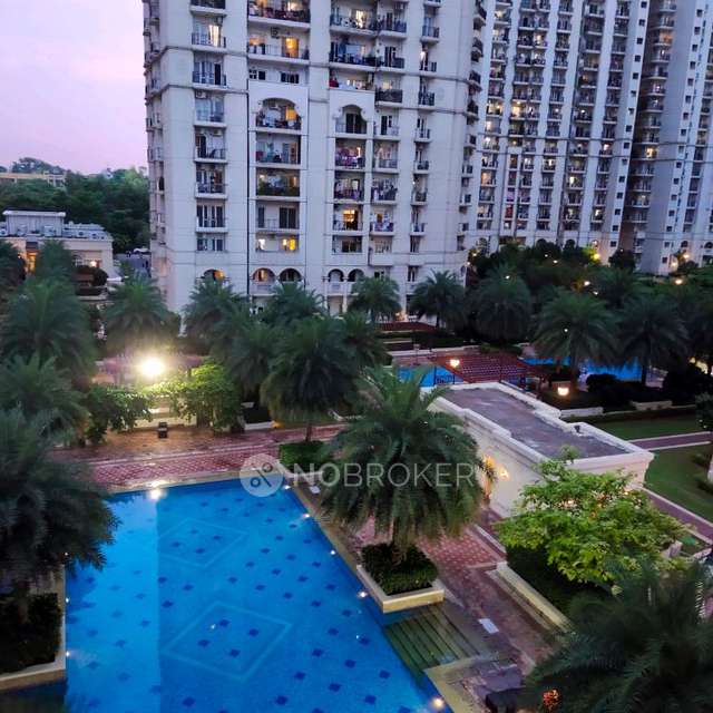 2 BHK Flat In Dlf Capital Greens For Sale  In Moti Nagar